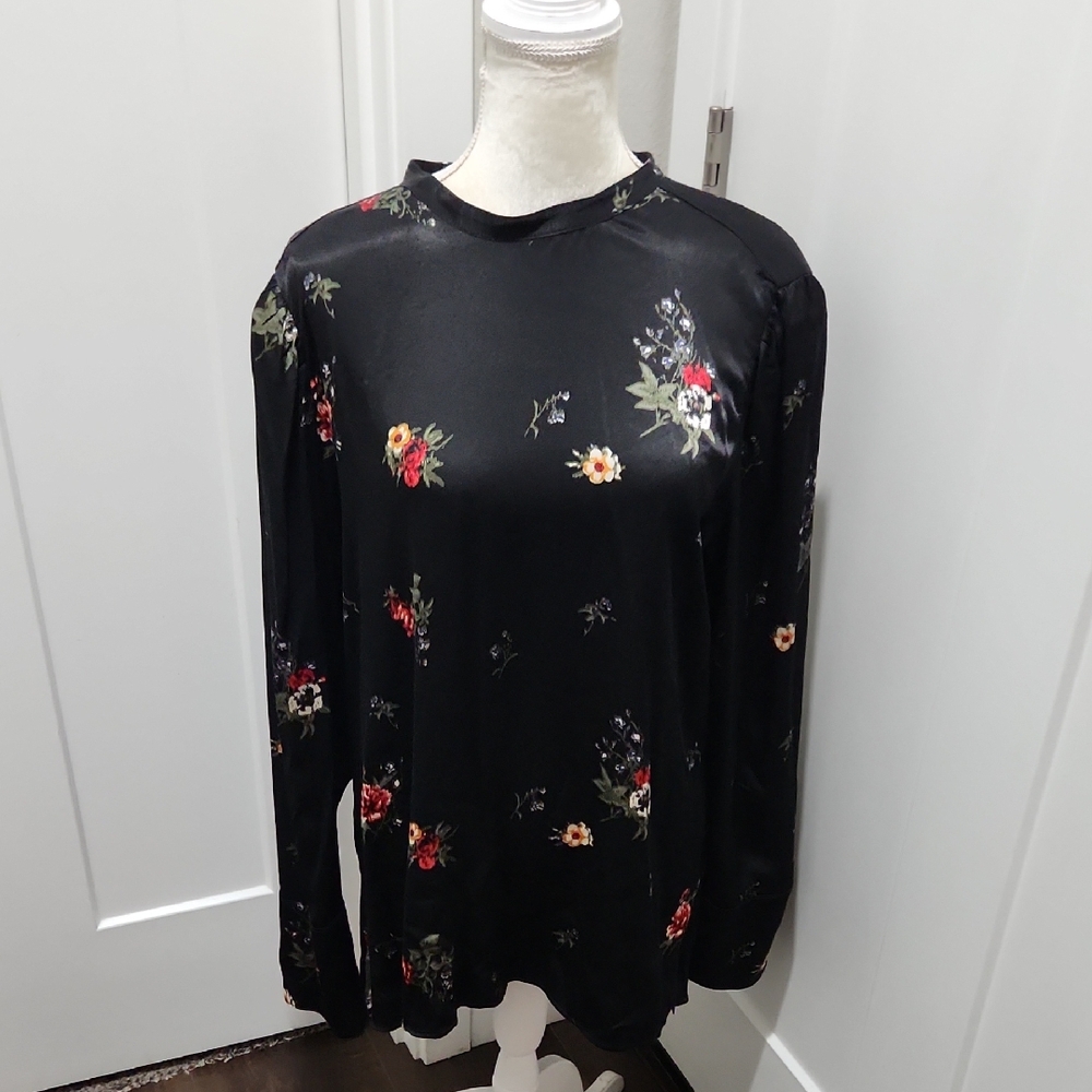 NWOT Treasure & Bond Black Floral Long-Sleeve Satin Top